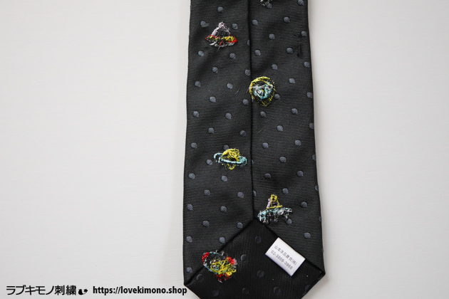 ネクタイ刺繍♪位置合わせの方法その２＆置き縫いの方法 | ラブキモノ刺繍【公式ホームページ】